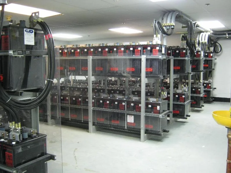 Estoque de baterias para nobreak na XLI